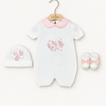 Coordinato Baby Lord su sfondo bianco caldo naturale