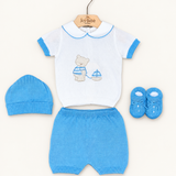 Coordinato Baby Lord su sfondo bianco caldo naturale