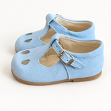 Scarpe Panyno su sfondo bianco caldo