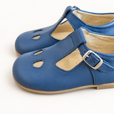 Scarpe Panyno su sfondo bianco caldo