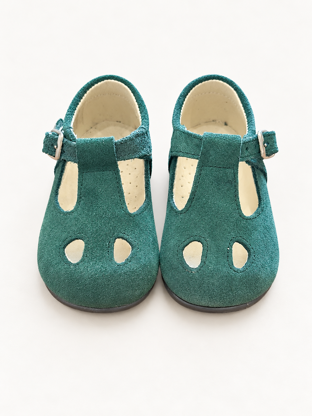 Scarpe Panyno su sfondo bianco caldo